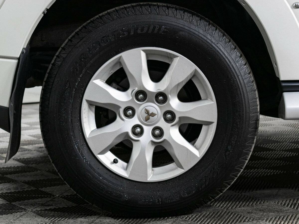 Mitsubishi Pajero, 2021 Фото №20