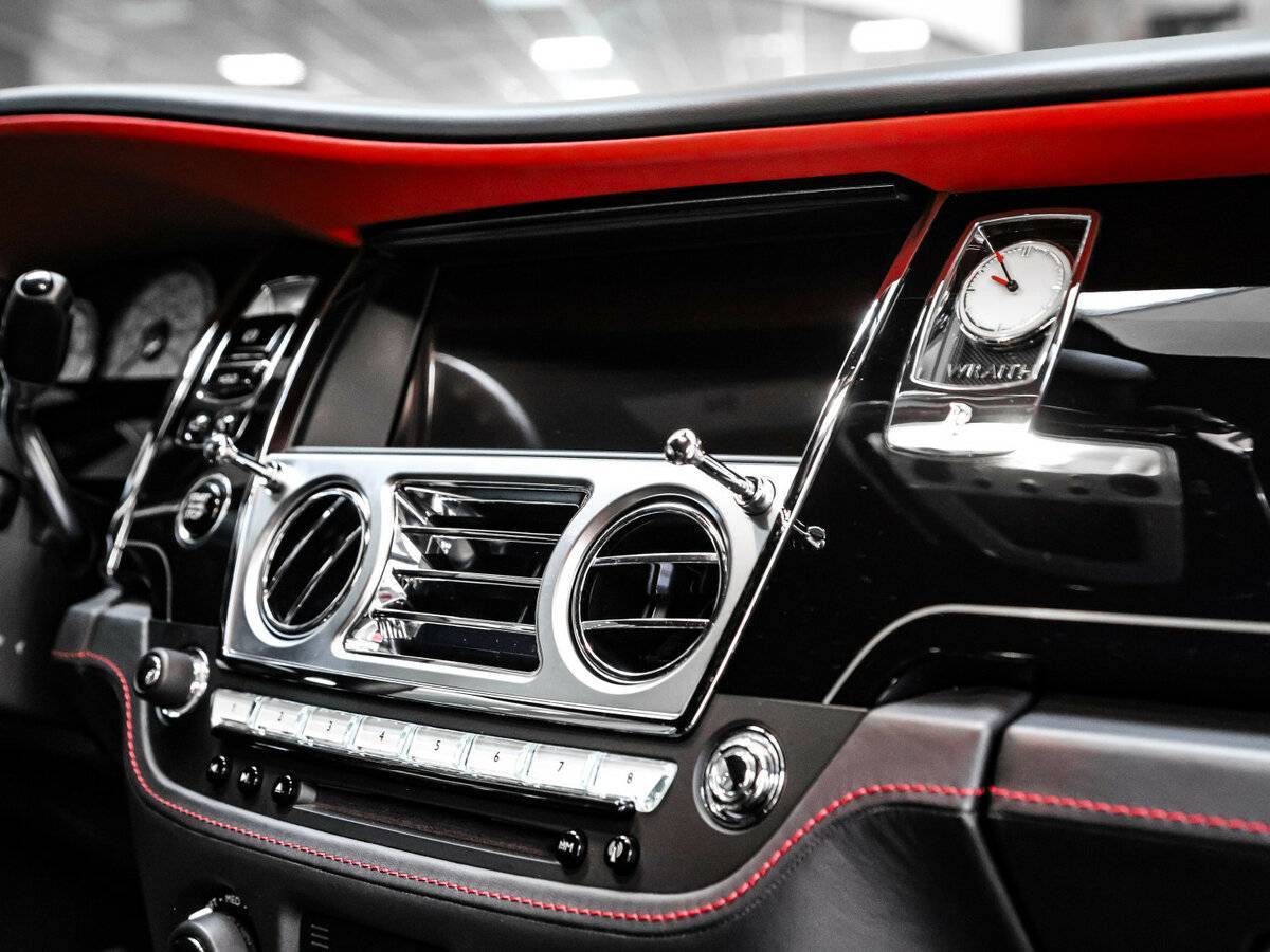 Rolls-Royce Wraith, 2018 Фото №24