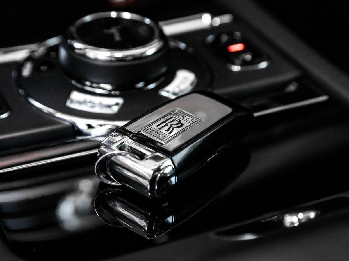 Rolls-Royce Wraith, 2018 Фото №39