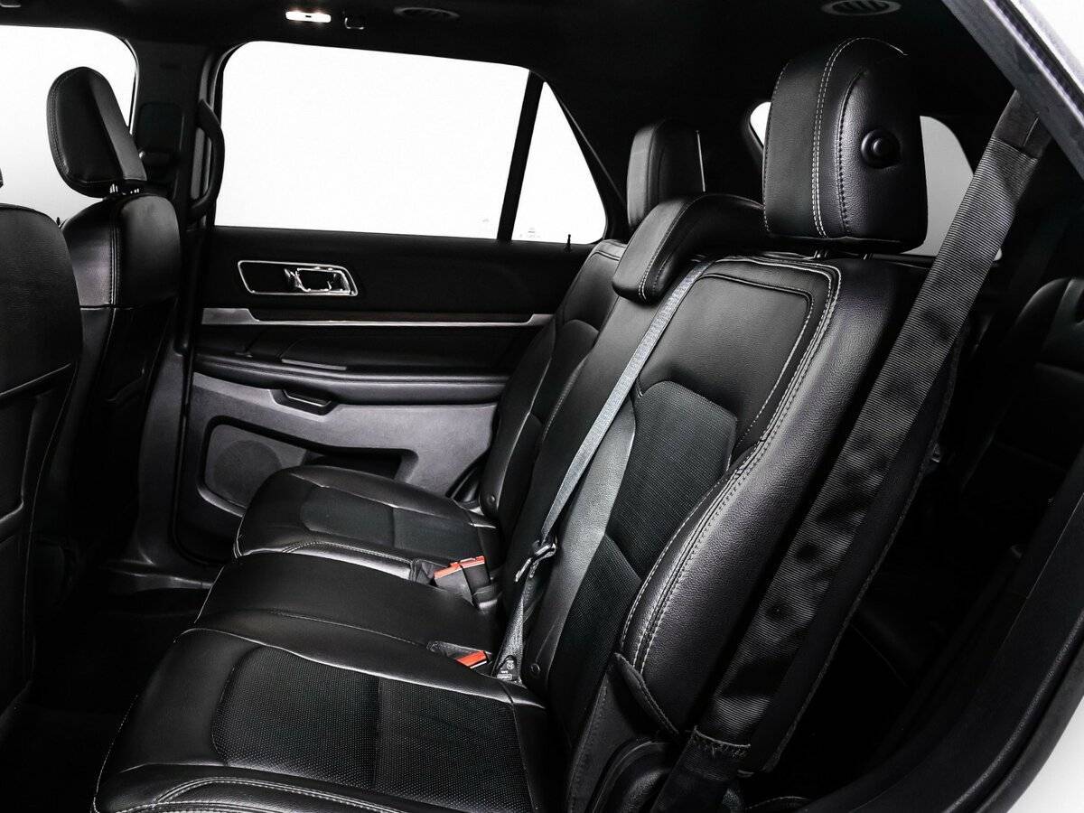 Ford Explorer, 2018 Фото №13