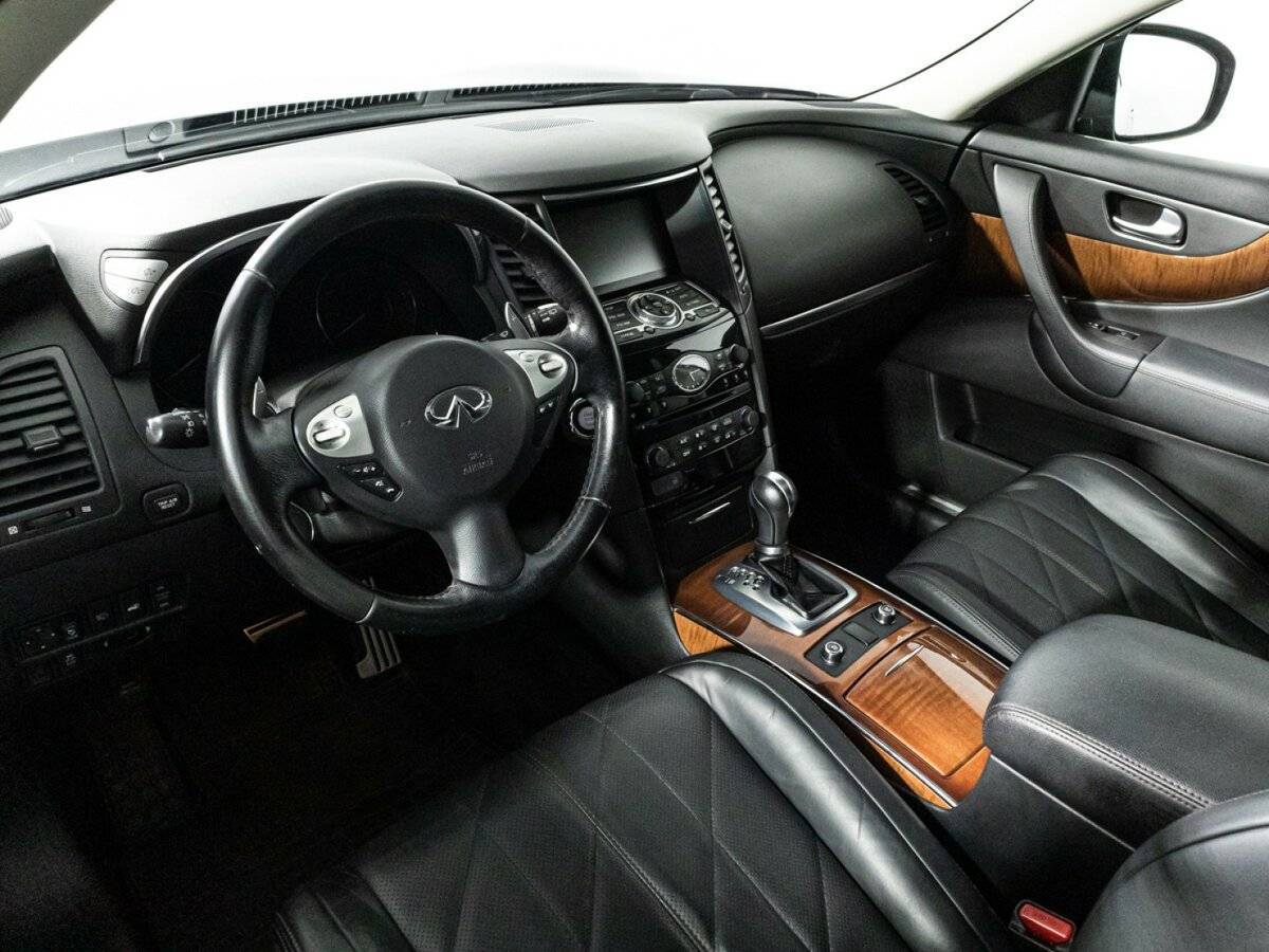 Infiniti QX70, 2016 Фото №11