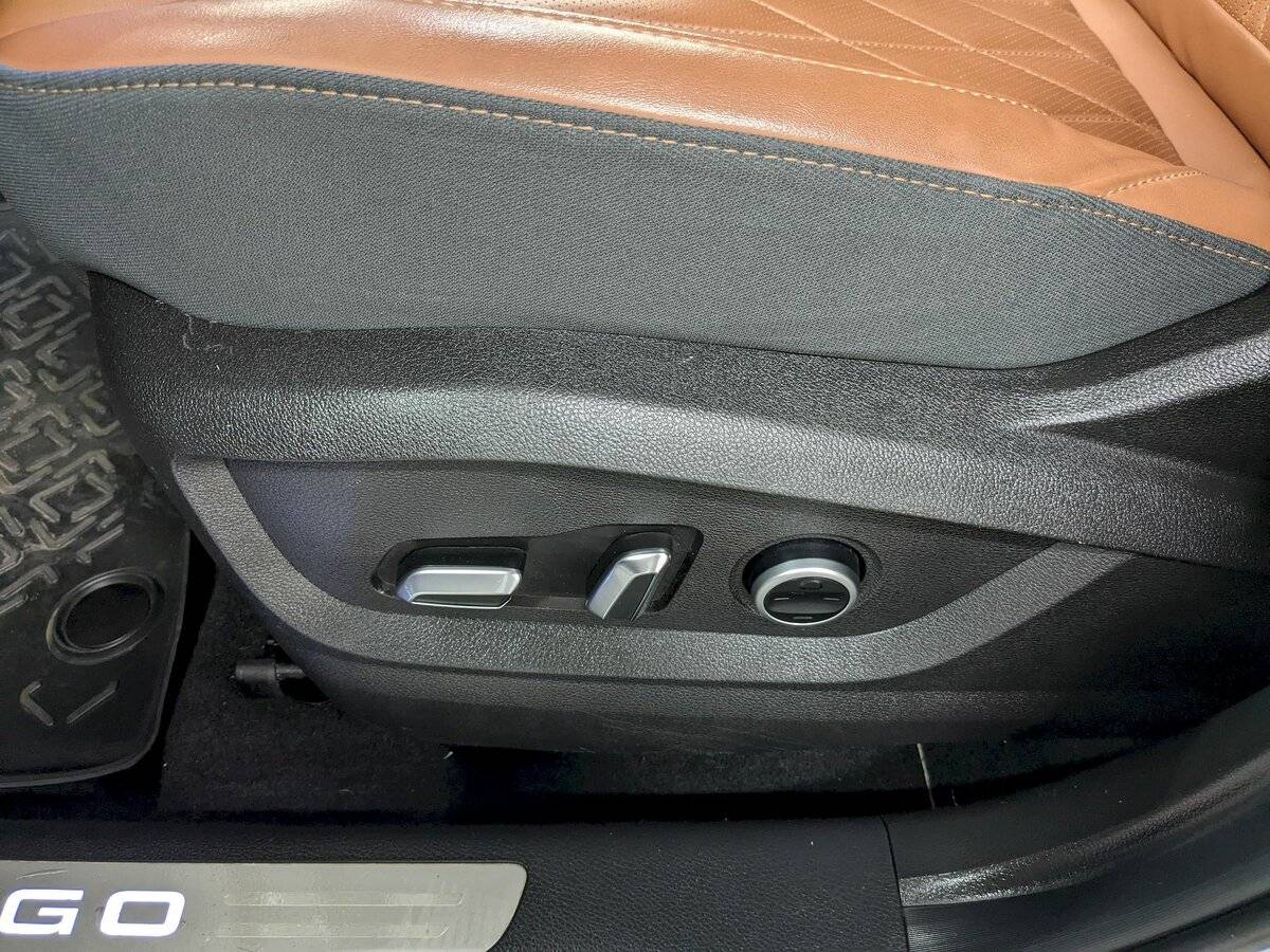 Chery Tiggo 8 Pro e+, 2023 Фото №16