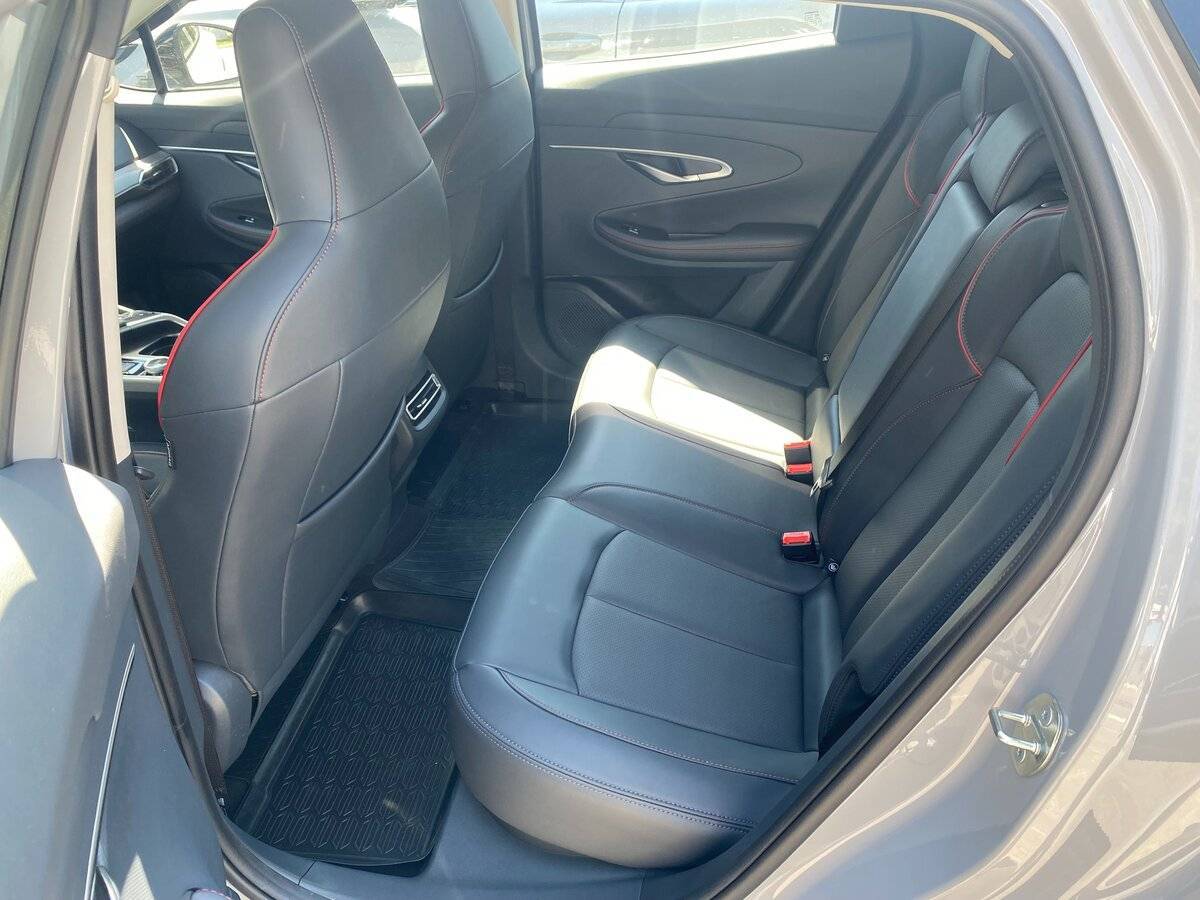 Changan UNI-T, 2023 Фото №12