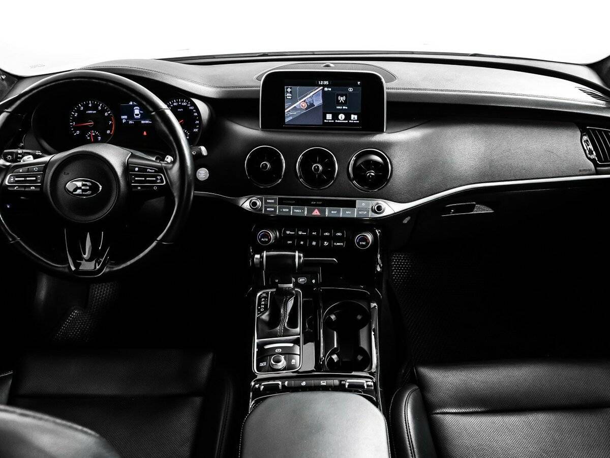 Kia Stinger, 2019 Фото №11
