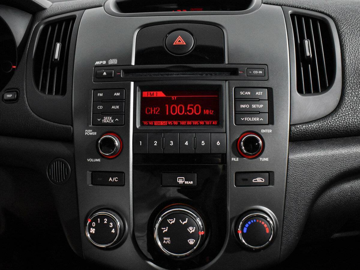 Kia Cerato 5-speed, 2011 Фото №14