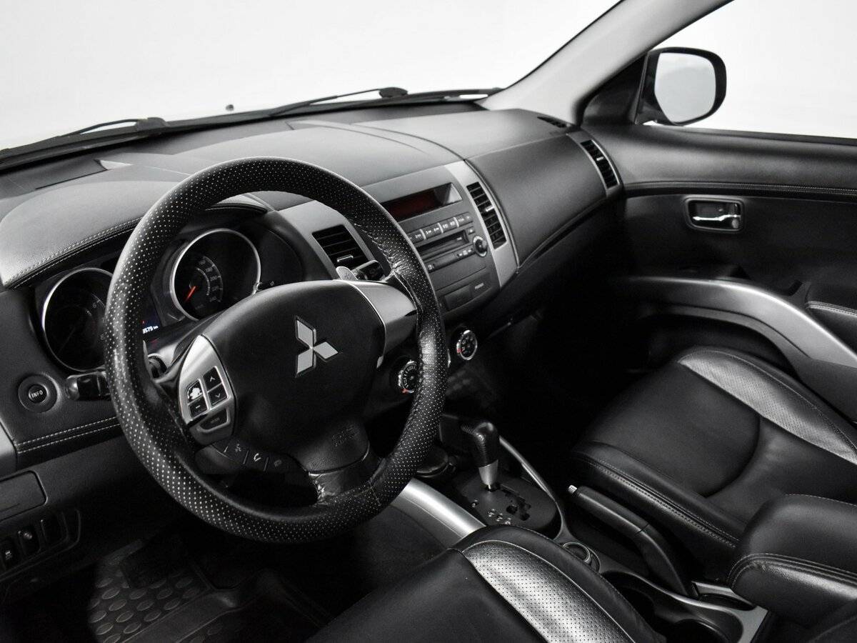 Mitsubishi Outlander, 2011 Фото №9