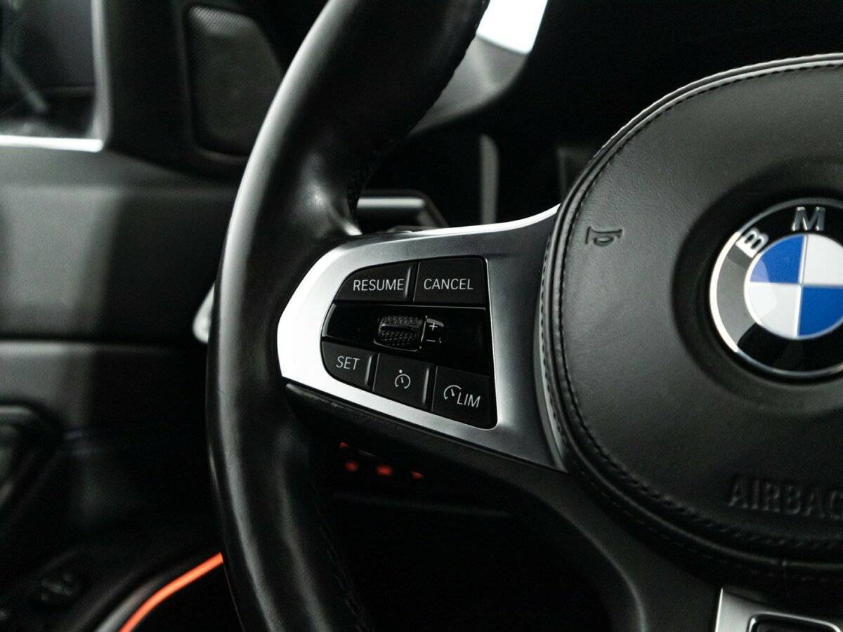 BMW 3 серии 320i xDrive, 2020 Фото №22
