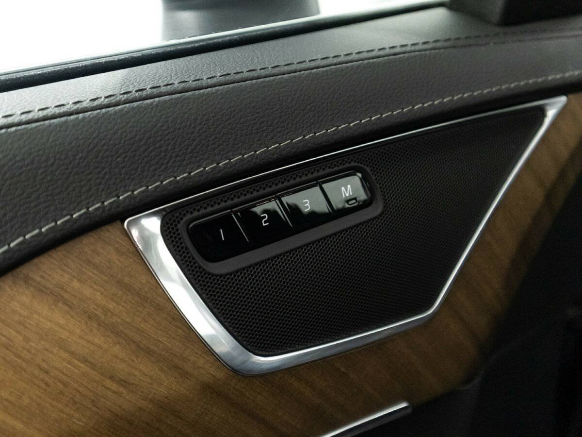 Volvo XC90, 2021 Фото №18