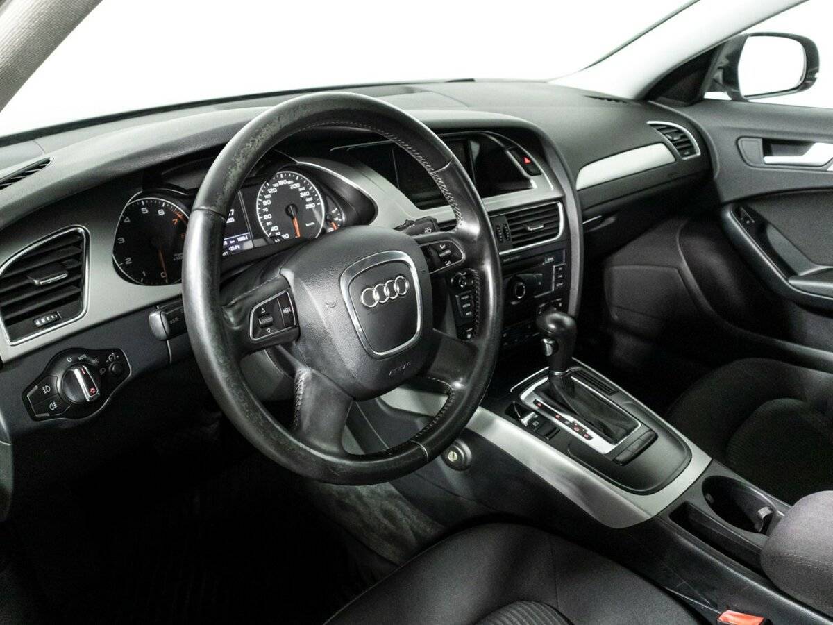 Audi A4, 2011 Фото №11