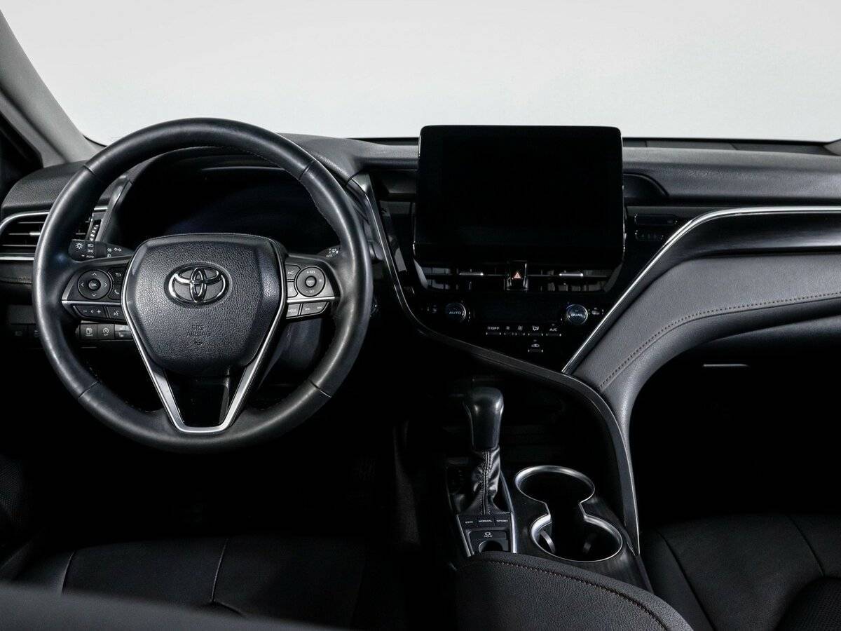 Toyota Camry, 2023 Фото №12