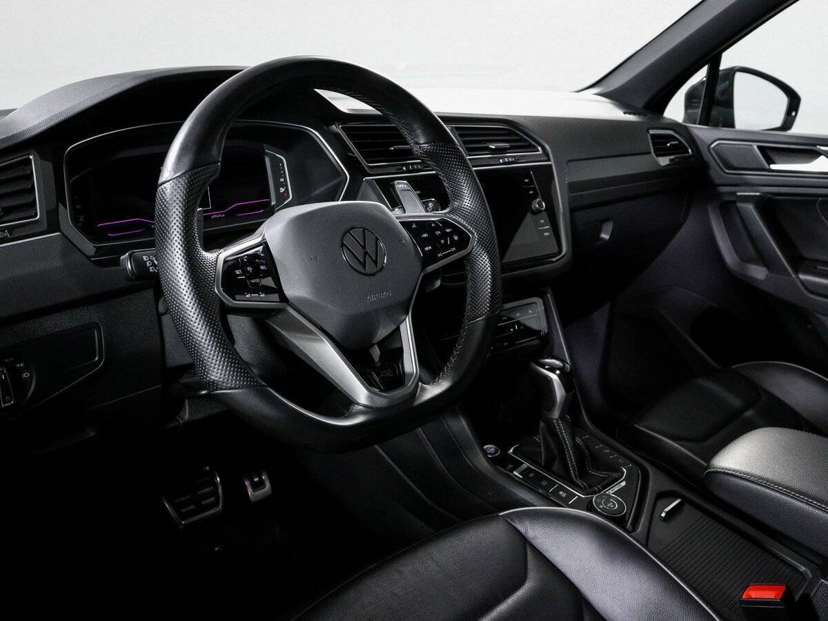 Volkswagen Tiguan, 2021 Фото №11