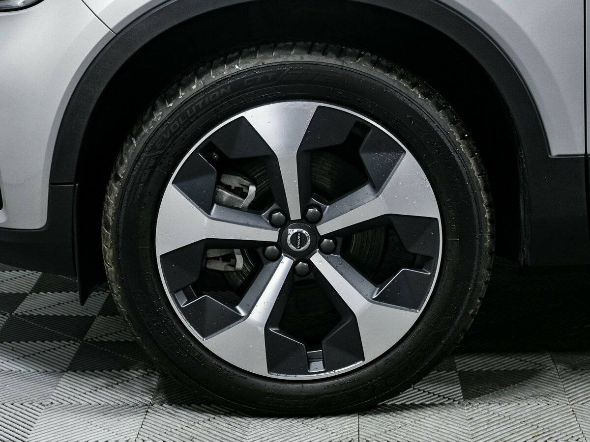 Volvo XC40, 2023 Фото №14