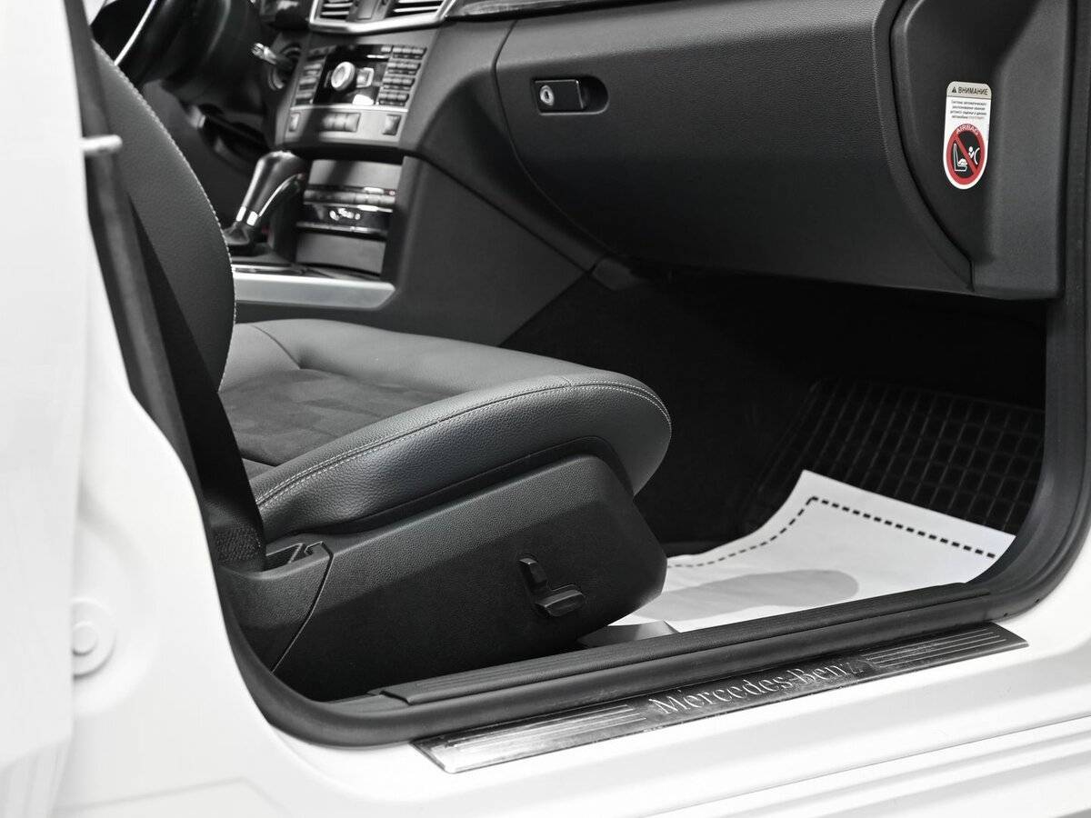 Mercedes-Benz E-Класс 200 7G-Tronic, 2011 Фото №13