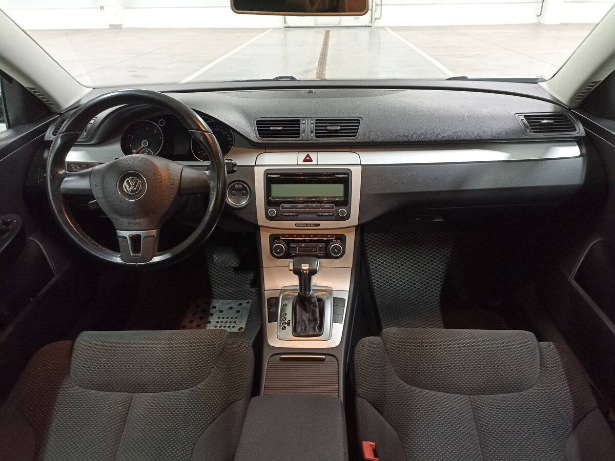 Volkswagen Passat, 2010 Фото №14