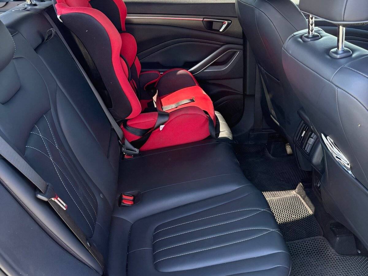 FAW Bestune T55, 2023 Фото №24