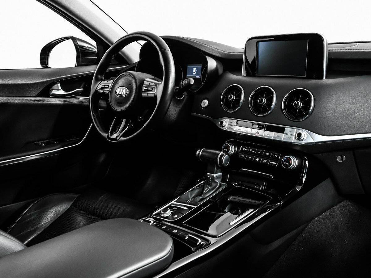 Kia Stinger, 2019 Фото №9