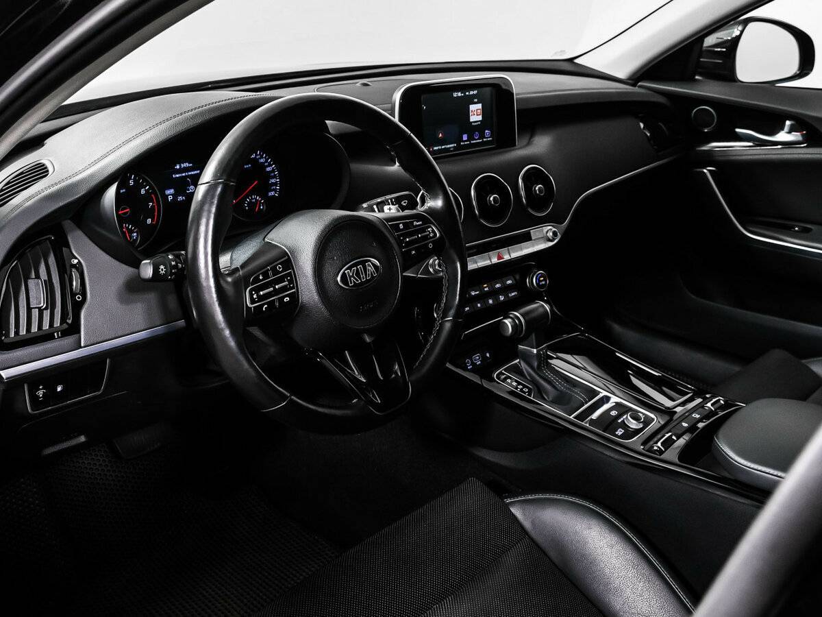 Kia Stinger, 2019 Фото №12