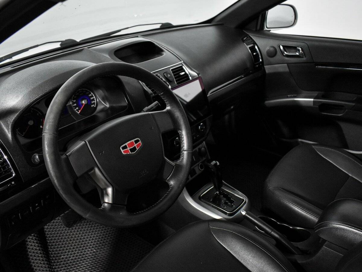 Geely Emgrand EC7, 2013 Фото №9