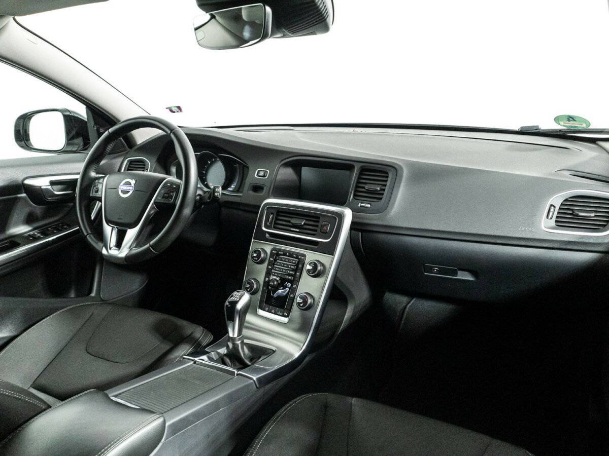 Volvo V60 Cross Country, 2018 Фото №9