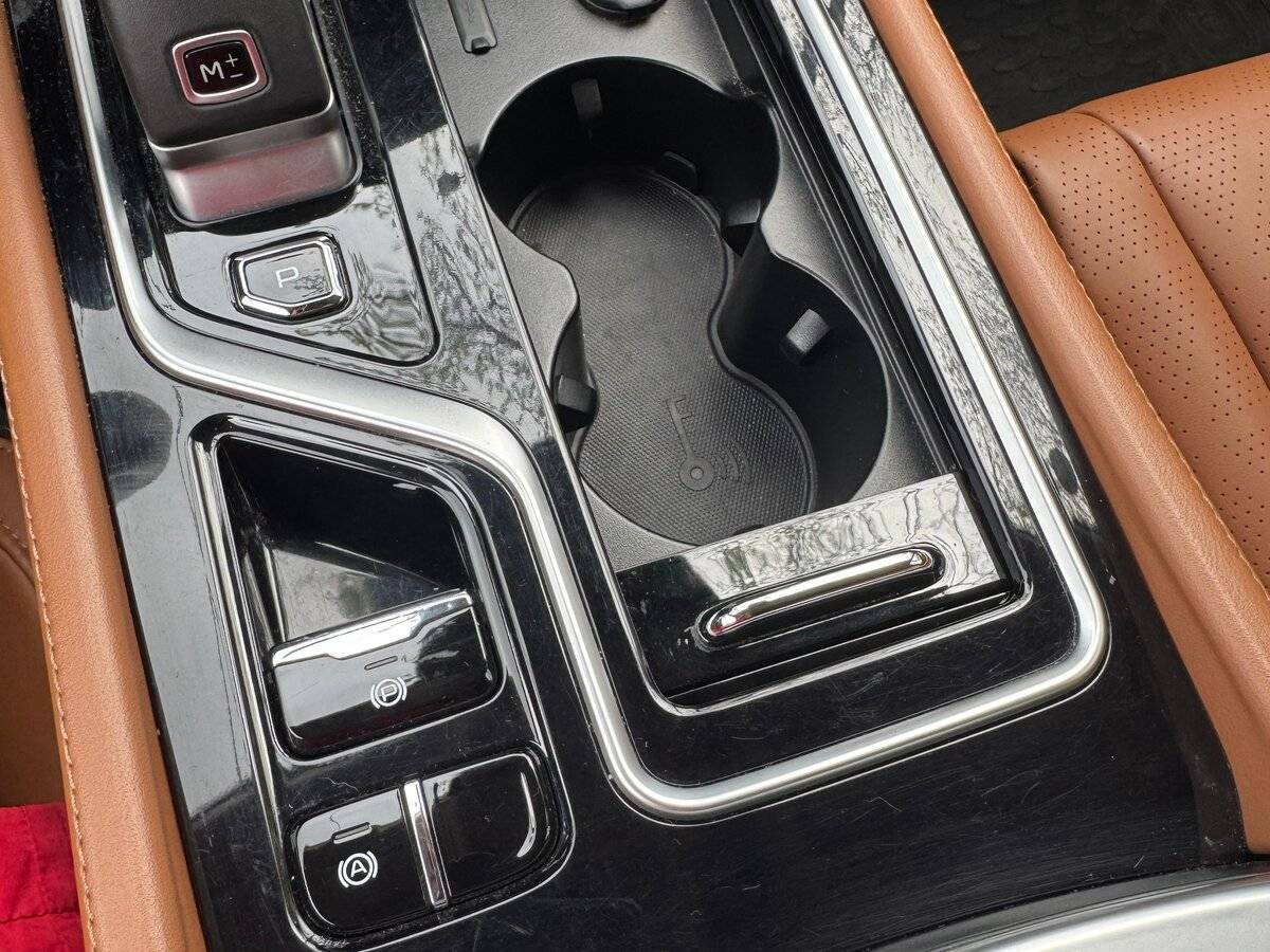 FAW Bestune T99, 2023 Фото №16