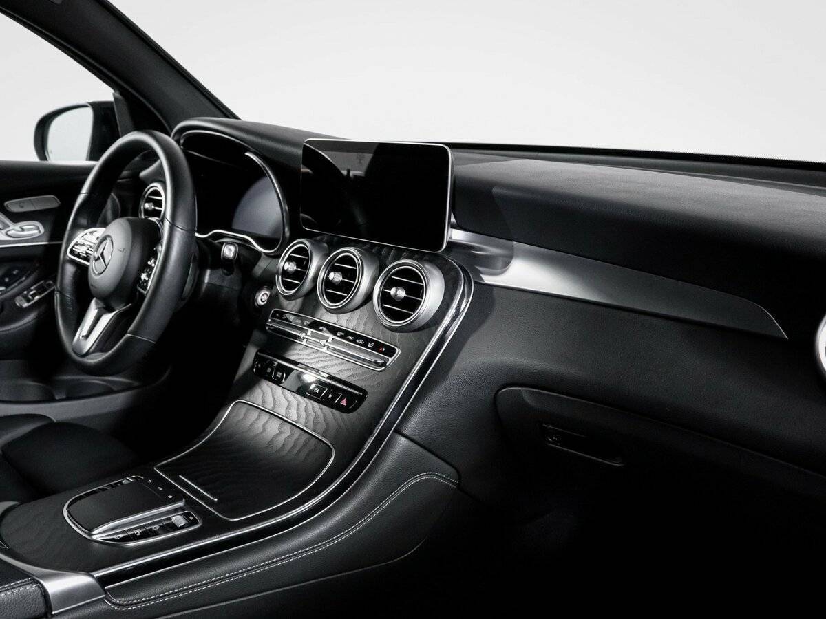 Mercedes-Benz GLC Coupe 300, 2019 Фото №9