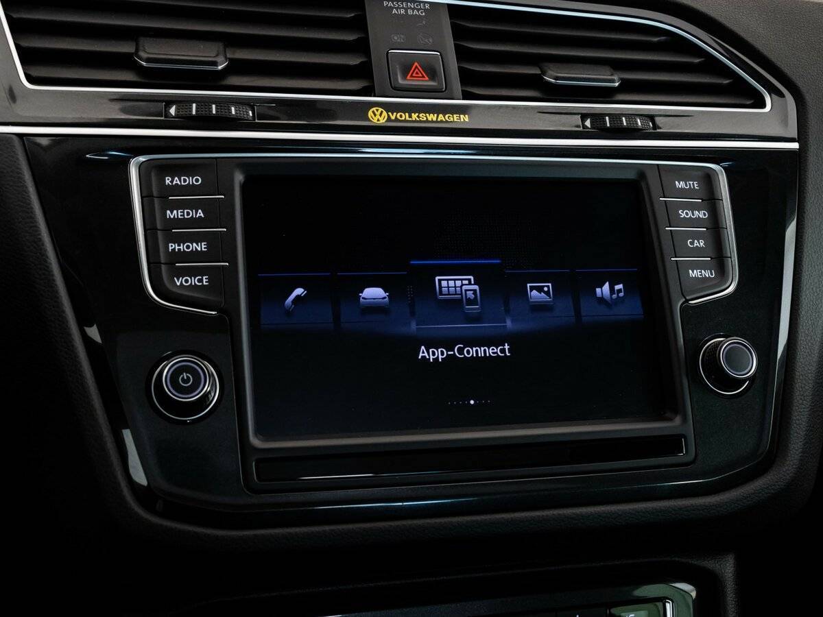 Volkswagen Tiguan, 2017 Фото №16