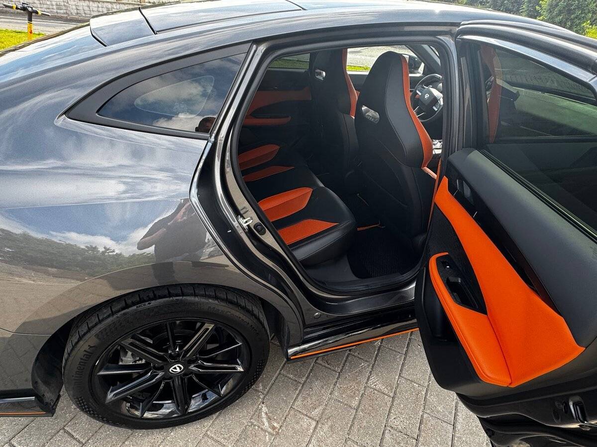 Changan UNI-V, 2023 Фото №11