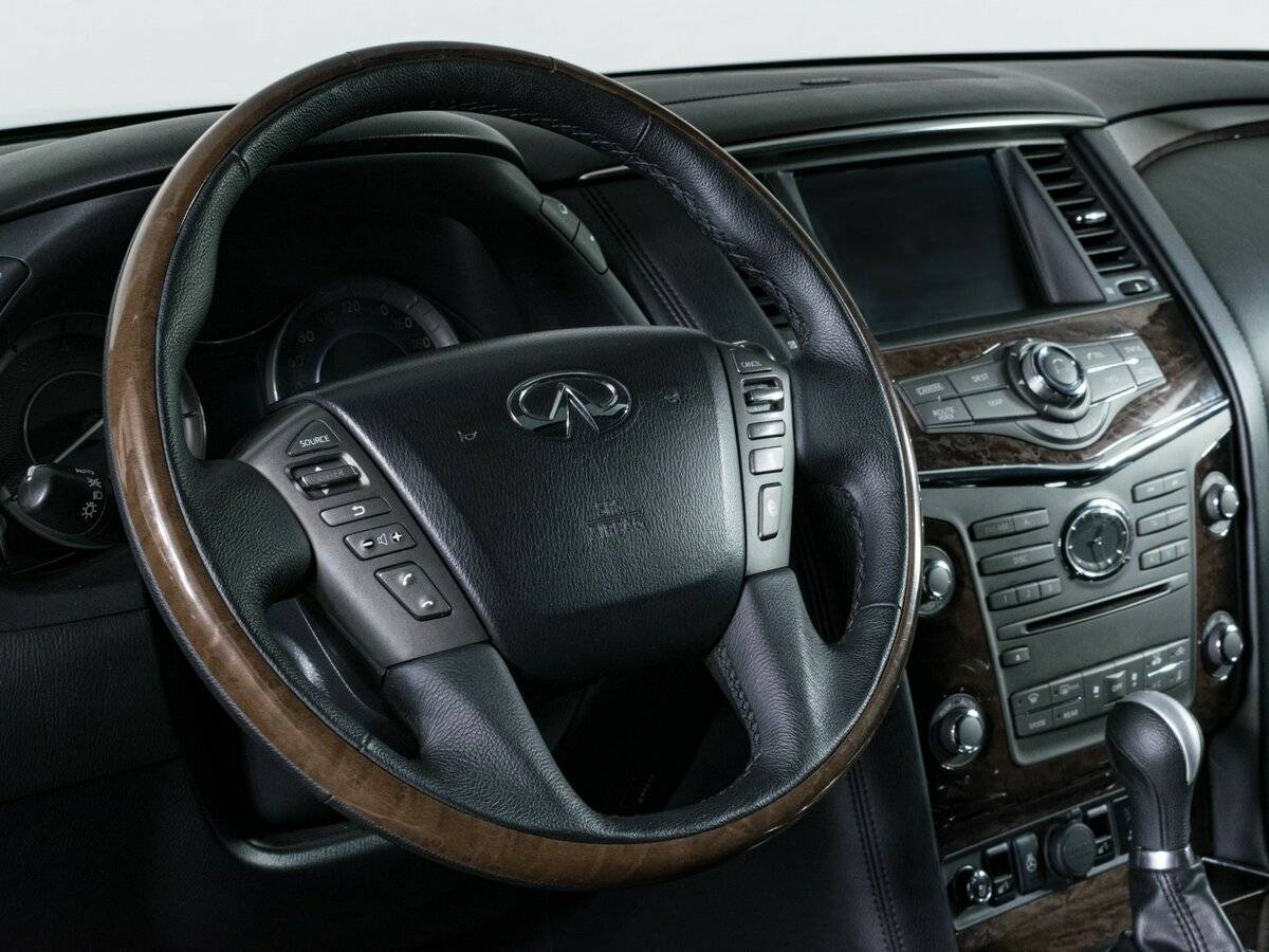 Infiniti QX56, 2012 Фото №17