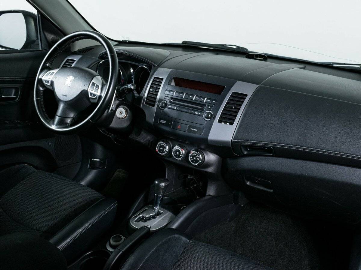 Peugeot 4007, 2011 Фото №10