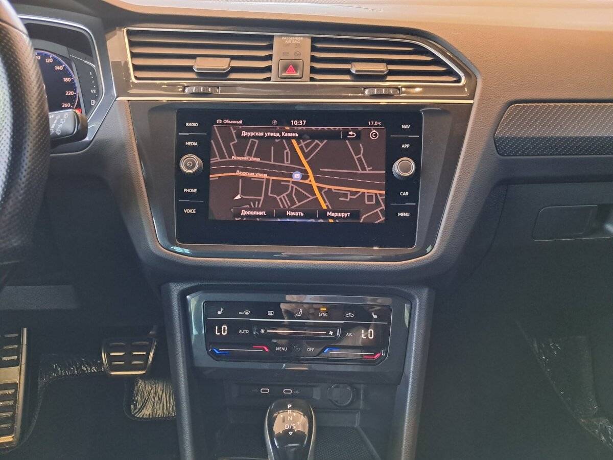 Volkswagen Tiguan, 2021 Фото №15