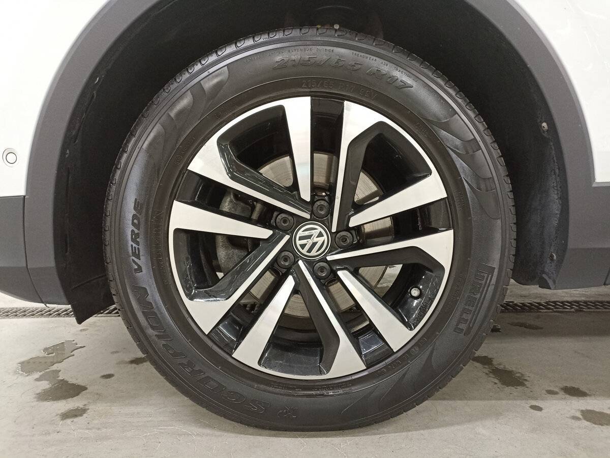 Volkswagen Tiguan, 2020 Фото №18