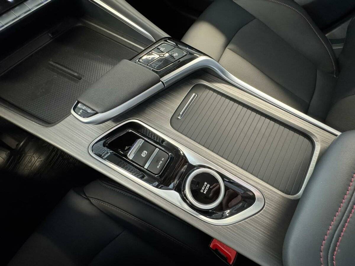 Changan UNI-T, 2024 Фото №20