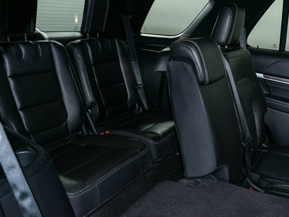 Ford Explorer, 2018 Фото №15