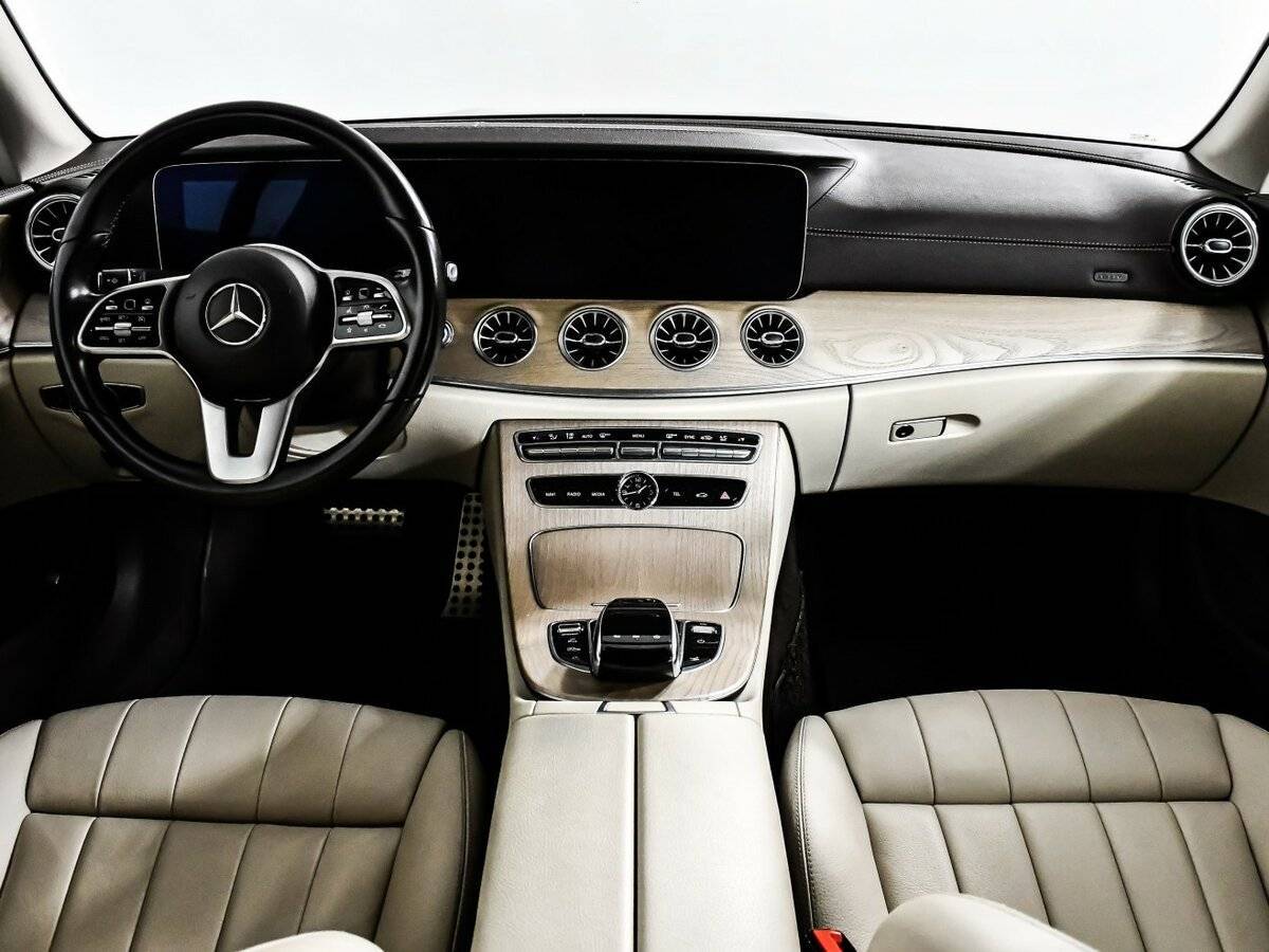 Mercedes-Benz E-Класс 200, 2019 Фото №11