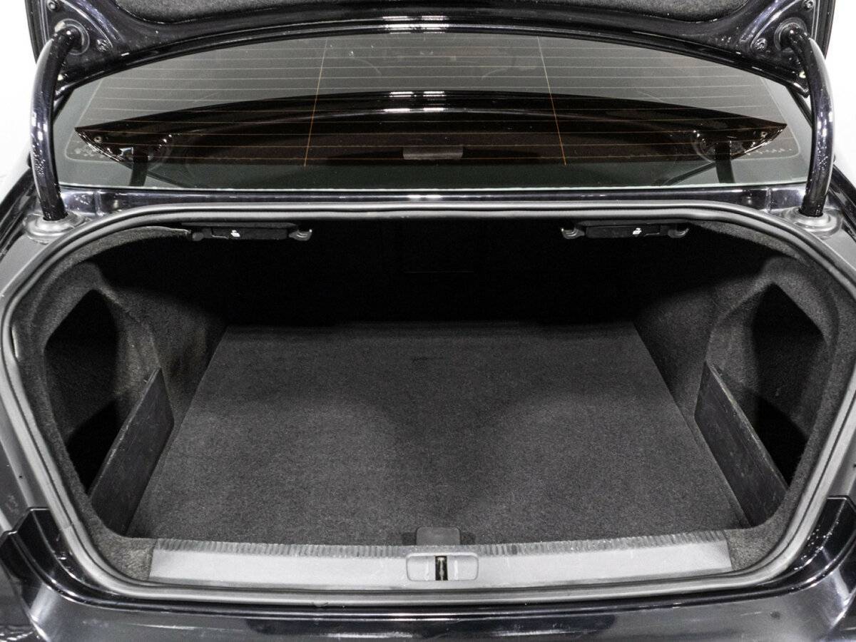 Volkswagen Passat, 2011 Фото №16