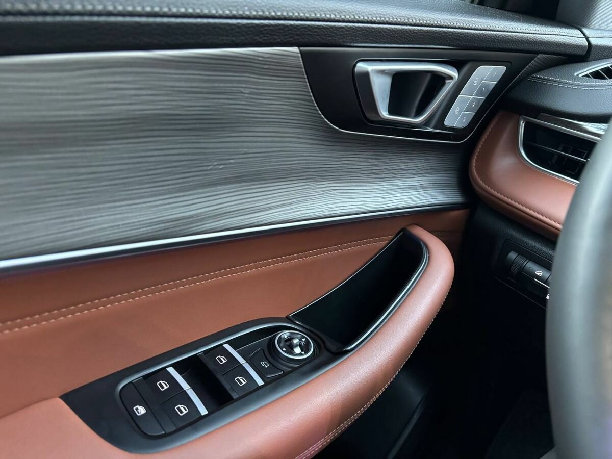 Chery Tiggo 8 Pro e+, 2023 Фото №16