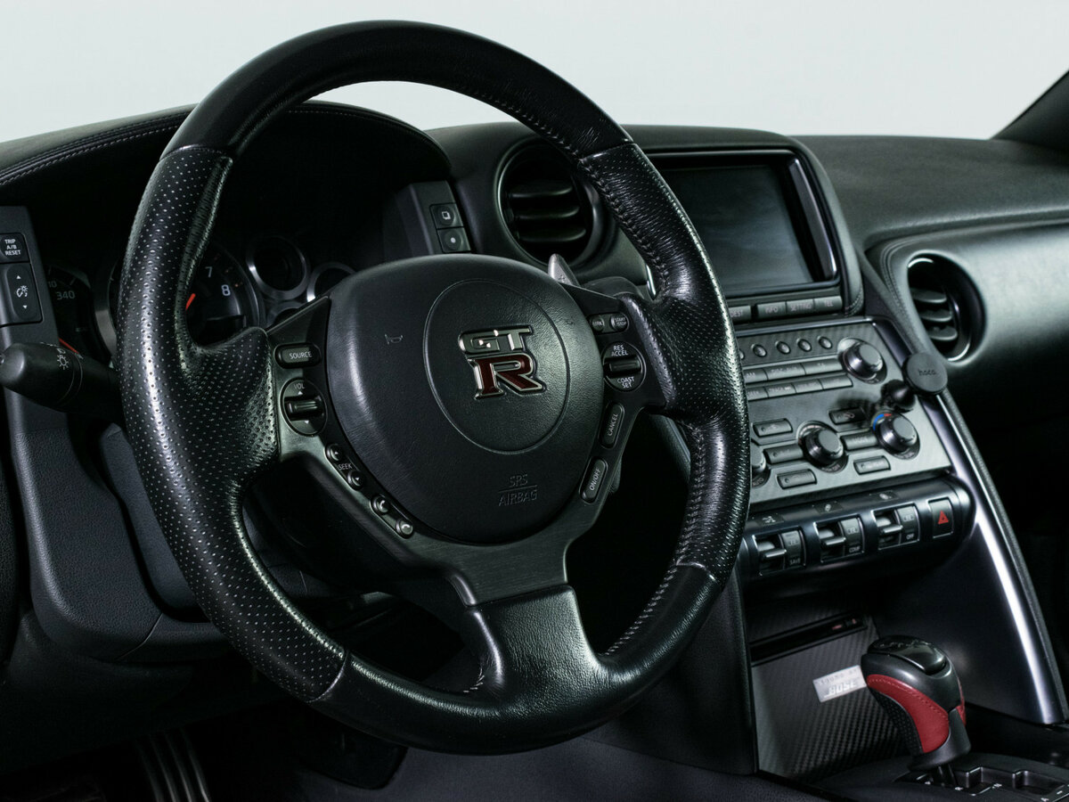 Nissan GT-R I Рестайлинг 1, 2011 Фото №12
