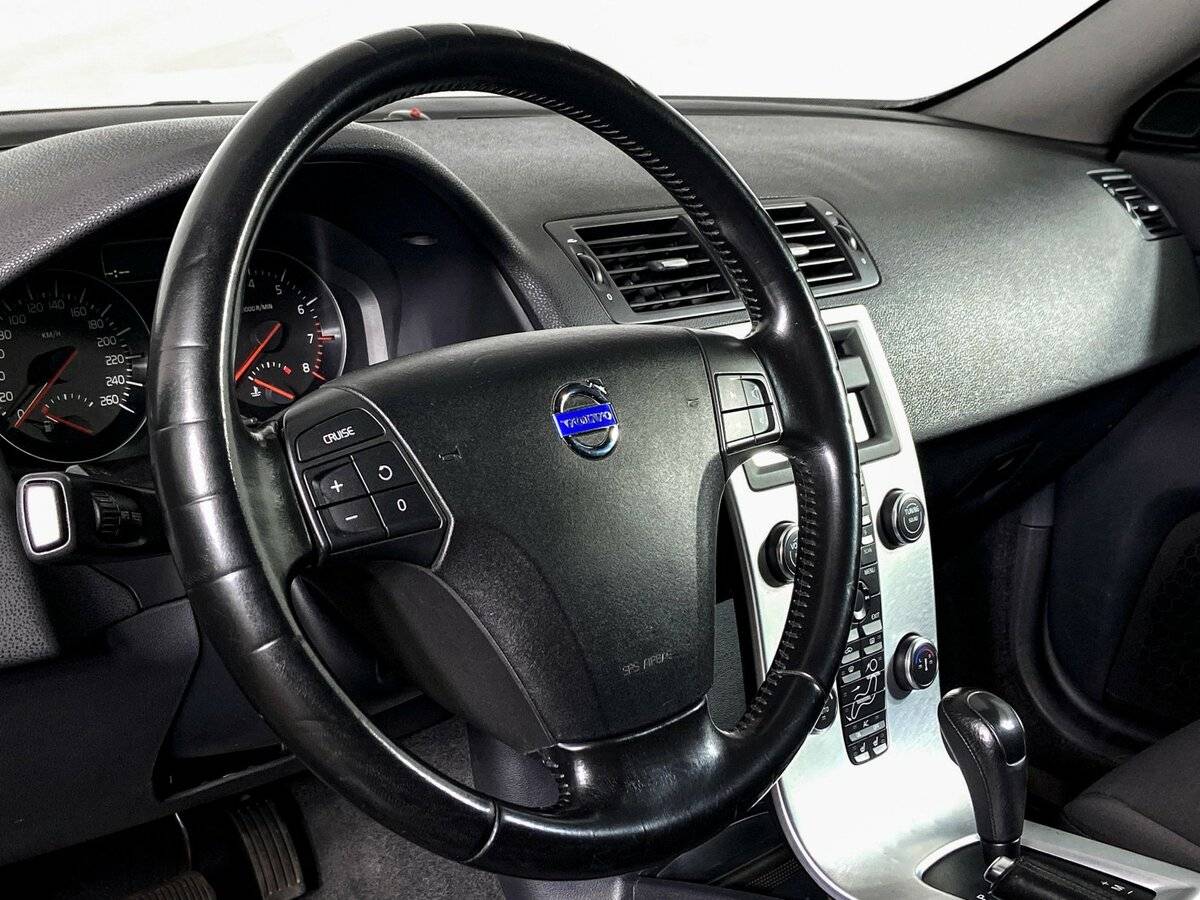 Volvo S40 II Рестайлинг, 2010 Фото №12