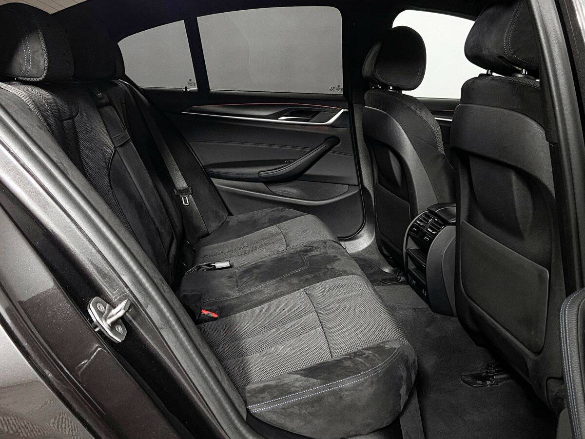 BMW 5 серии 520d xDrive VII (G30/G31) Рестайлинг, 2021 - 57 246 км. | Фото №7