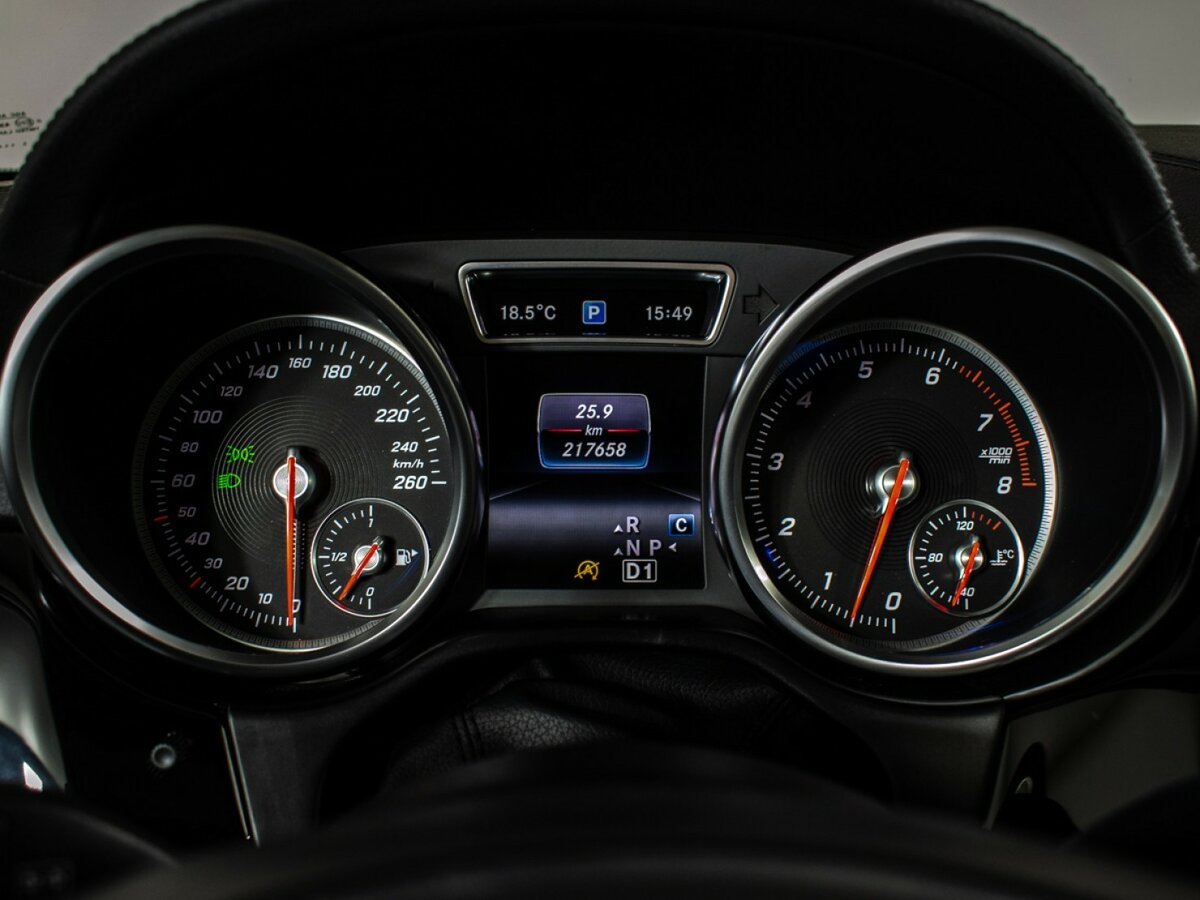 Mercedes-Benz GLE 400 I (W166), 2016 Фото №12