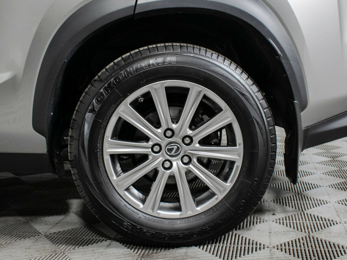 Lexus NX 200 I Рестайлинг, 2020 Фото №19