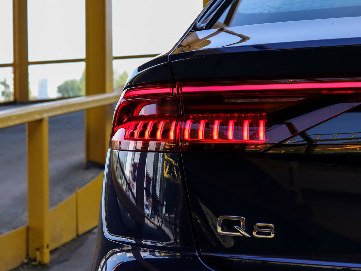 Audi Q8 45 TDI I (4M), 2021 Фото №19
