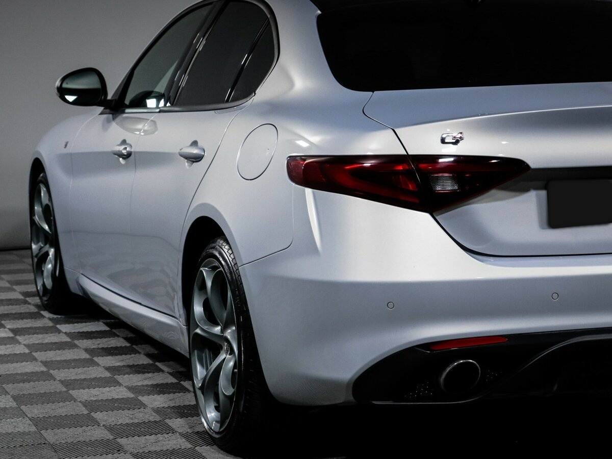 Alfa Romeo Giulia II (952) Рестайлинг, 2021 Фото №16