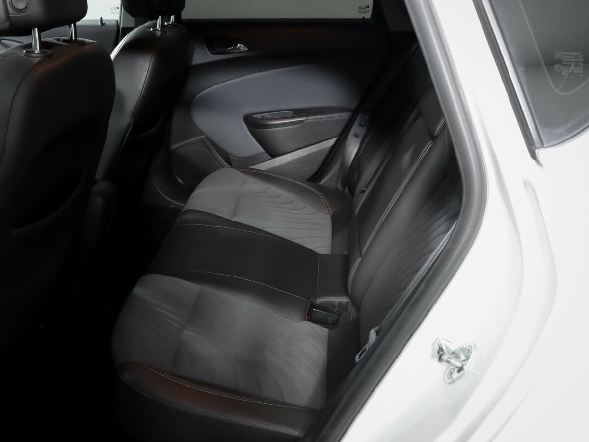 Opel Astra J Рестайлинг, 2014 - 184 348 км. | Фото №8