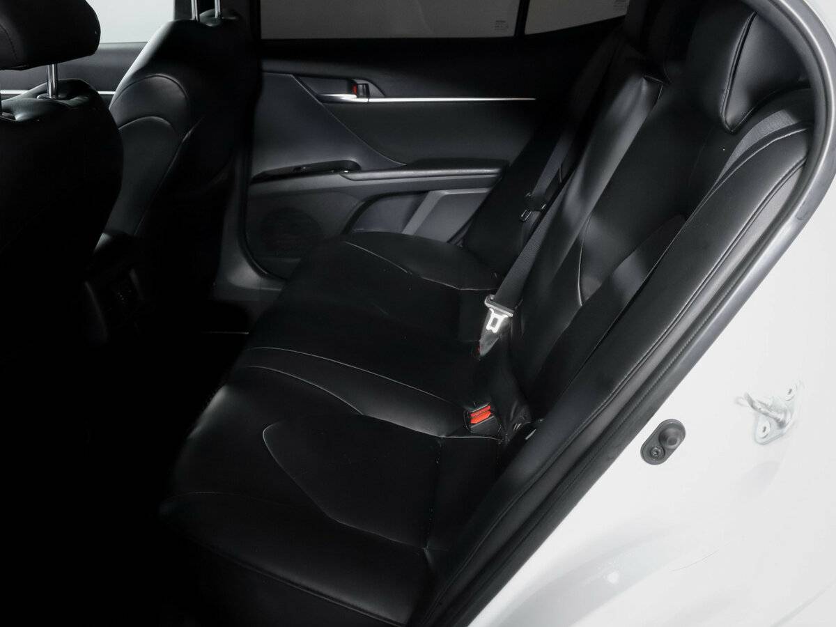 Toyota Camry VIII (XV70), 2020 - 103 850 км. | Фото №8