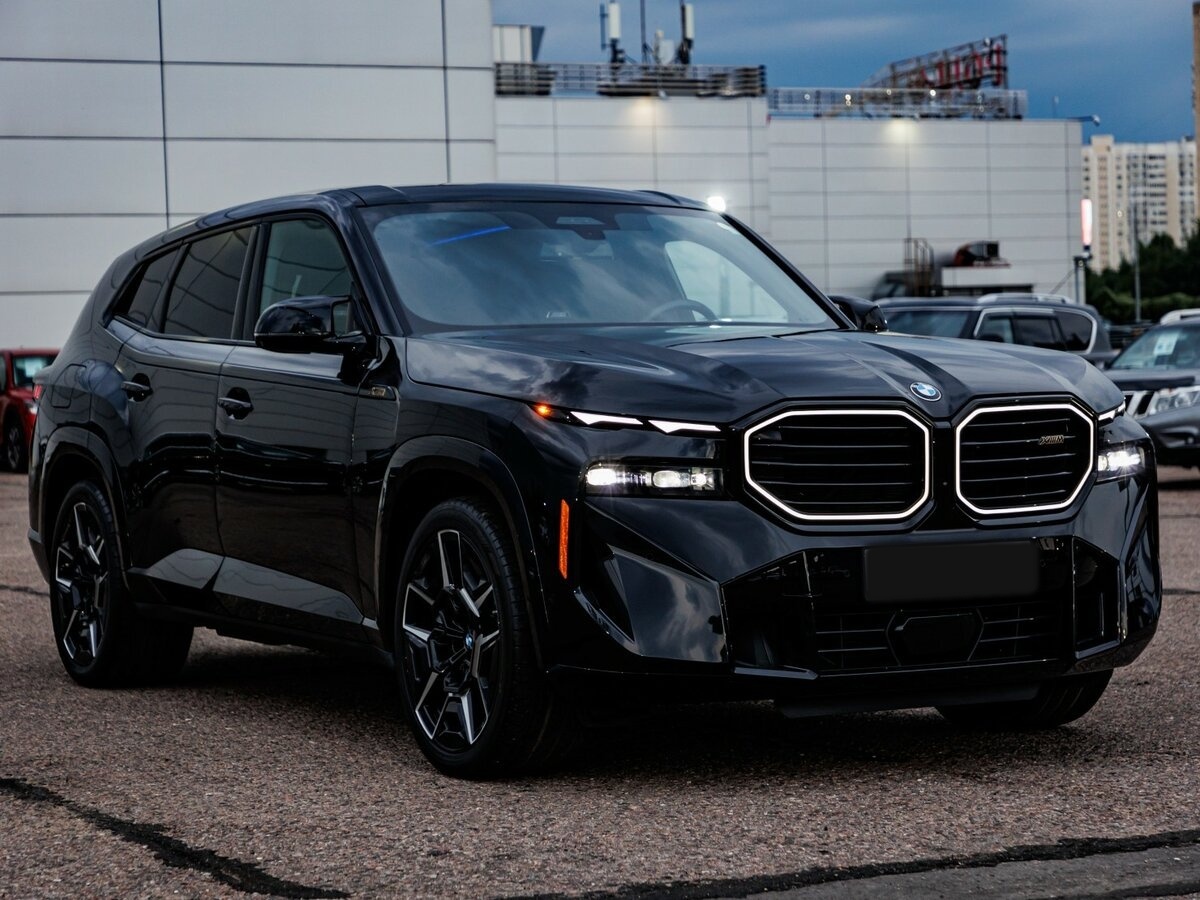 BMW XM, 2023 - 7 930 км. | Фото №3