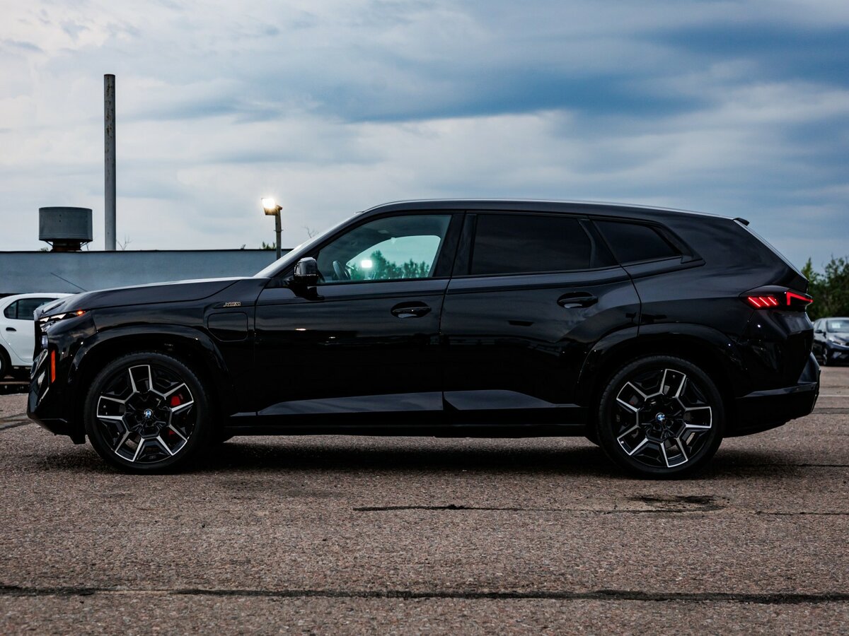 BMW XM, 2023 - 7 930 км. | Фото №8