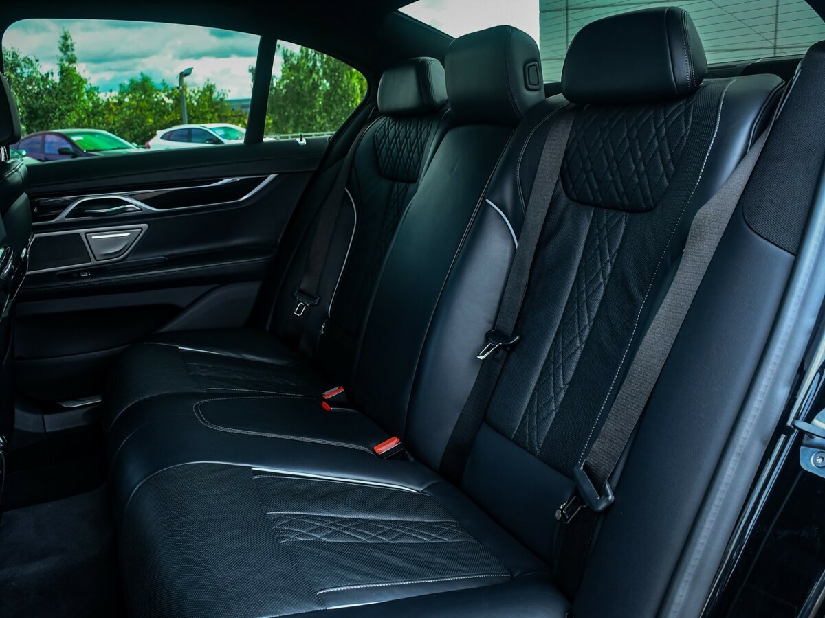 BMW 7 серии 730d xDrive VI (G11/G12) Рестайлинг, 2020 Фото №16