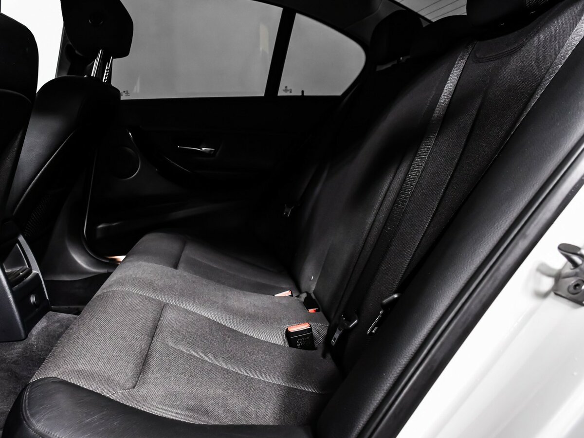 BMW 3 серии 320i VI (F3x) Рестайлинг, 2017 Фото №12