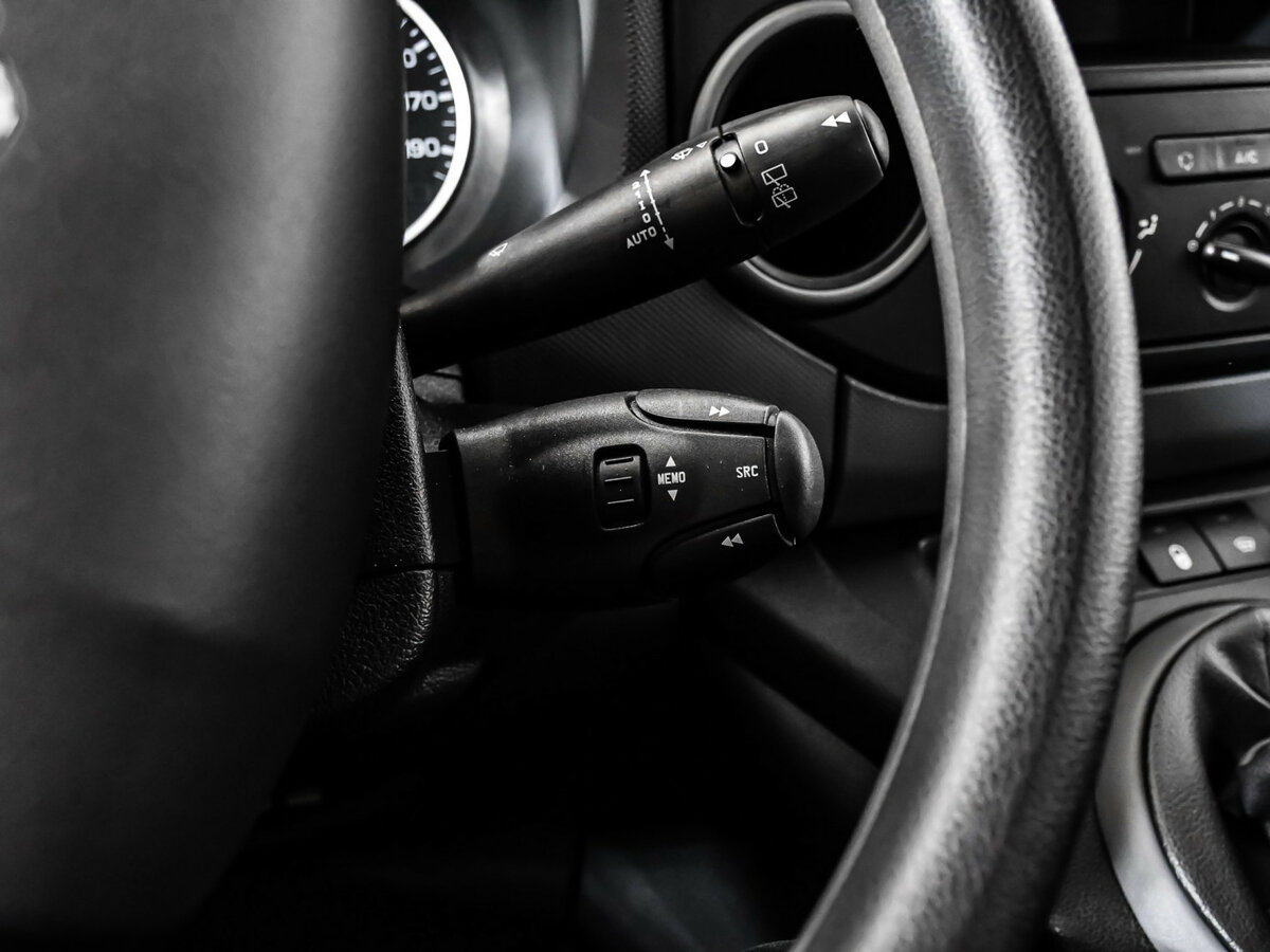 Peugeot Partner Crossway II Рестайлинг 2, 2021 Фото №14